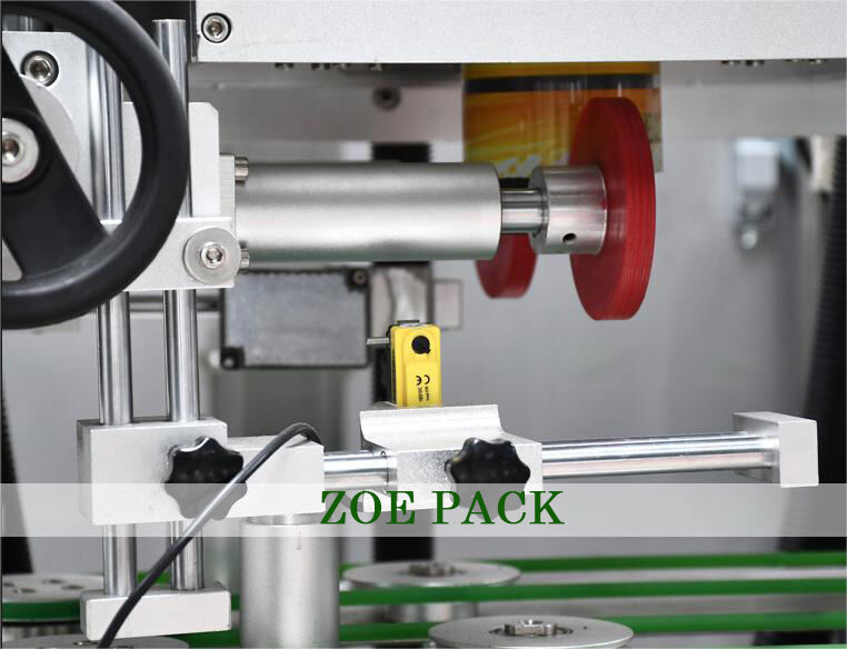 Automatic  Round Plastic Bottle PET PVC Heat Shrink Steam Tunnel Sleeve Labeling Machine for Water Juice Packaging supplier