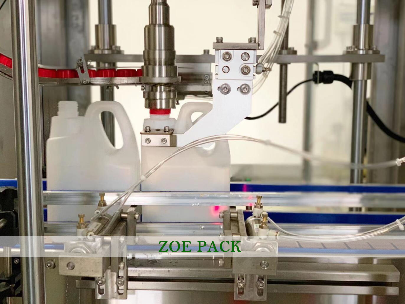 Fully Automatic Linear Type Engine Edible Lubricant Olive Oil Bottle Cooking Oil Filling Capping Labeling Machine manufacture